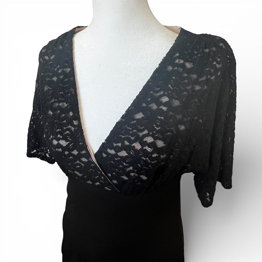 Little Black Dress LBD Size 8 Plunging Neckline Romantic Hourglass Wedding - Picture 6 of 14